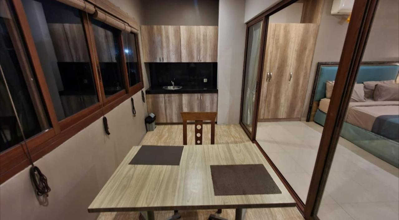 Puri Sabina Bed & Breakfast Jimbaran  Exterior photo