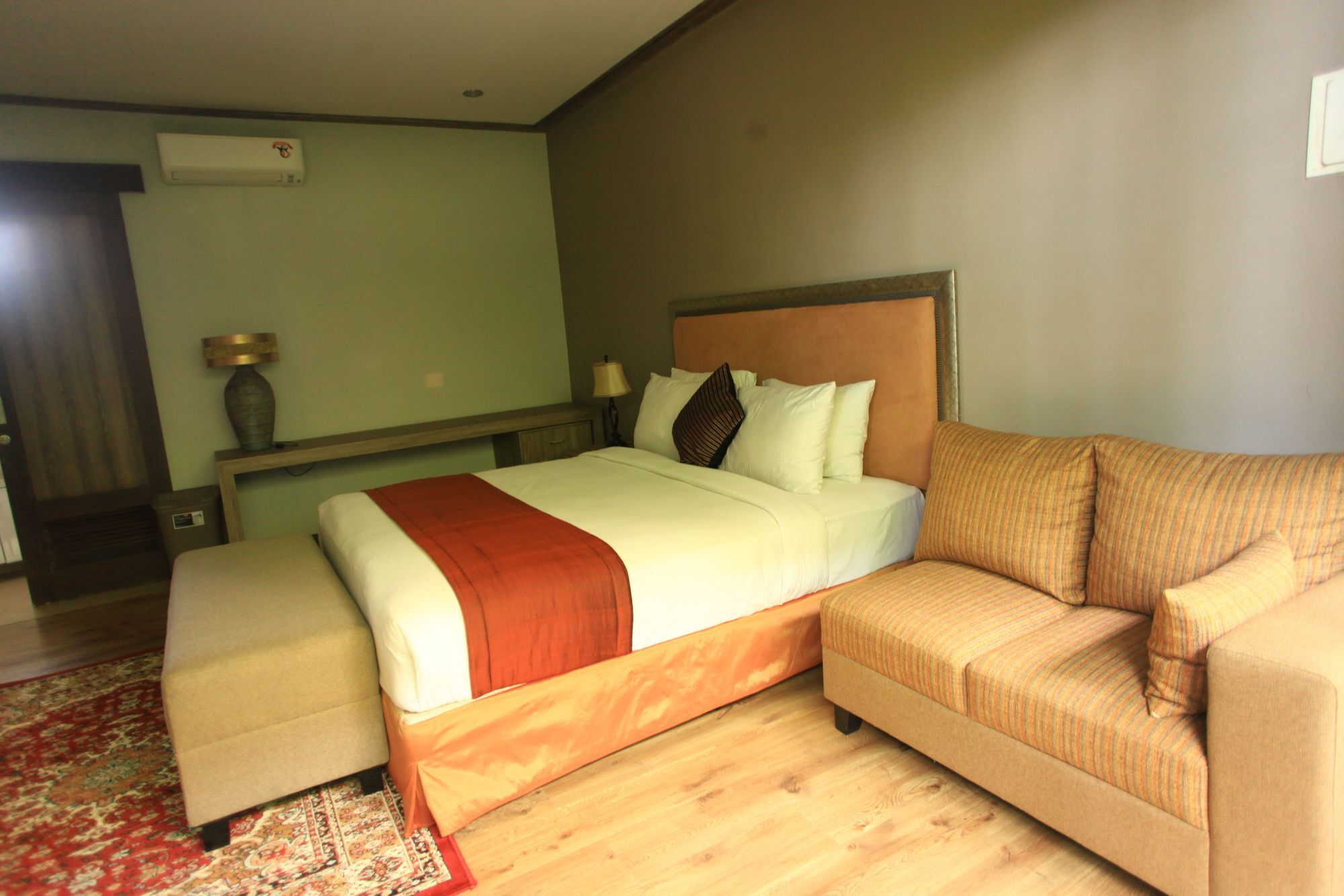 Puri Sabina Bed & Breakfast Jimbaran  Exterior photo